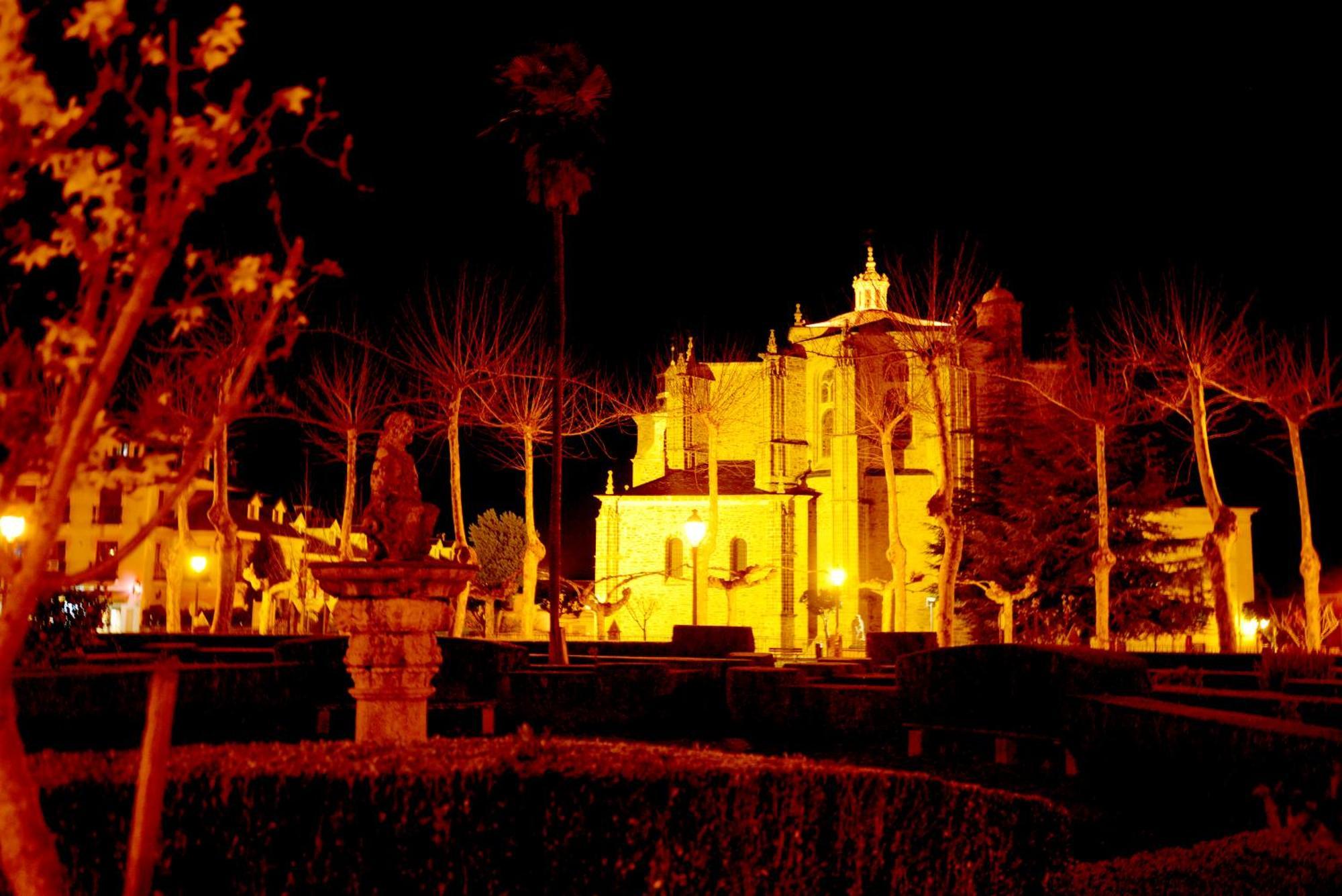 Hostel El Campano Villafranca Del Bierzo Luaran gambar