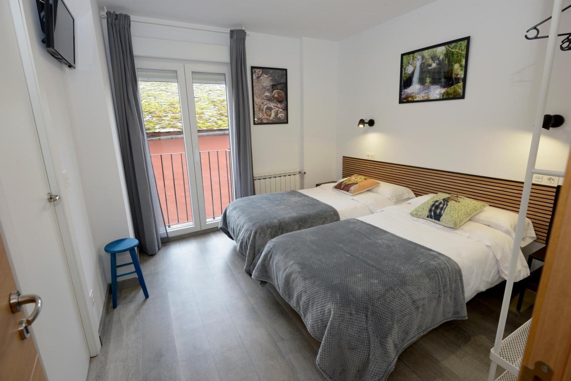 Hostel El Campano Villafranca Del Bierzo Luaran gambar