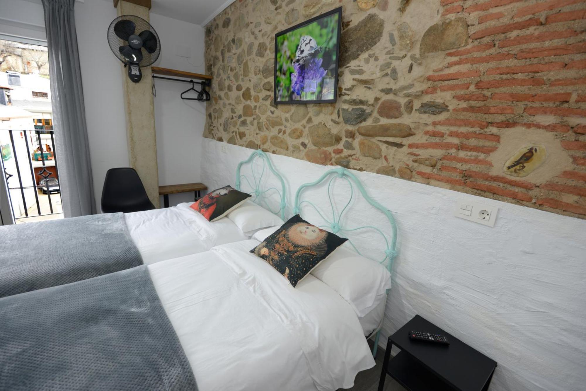 Hostel El Campano Villafranca Del Bierzo Luaran gambar